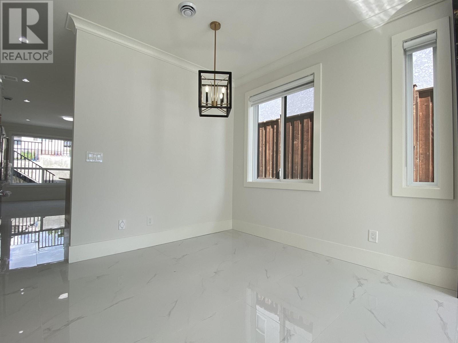5349 Parker Street, Burnaby, British Columbia  V5B 1Z8 - Photo 6 - R2767656