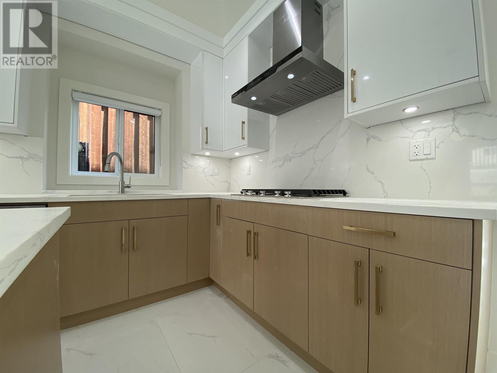 5349 Parker Street, Burnaby, British Columbia  V5B 1Z8 - Photo 10 - R2767656
