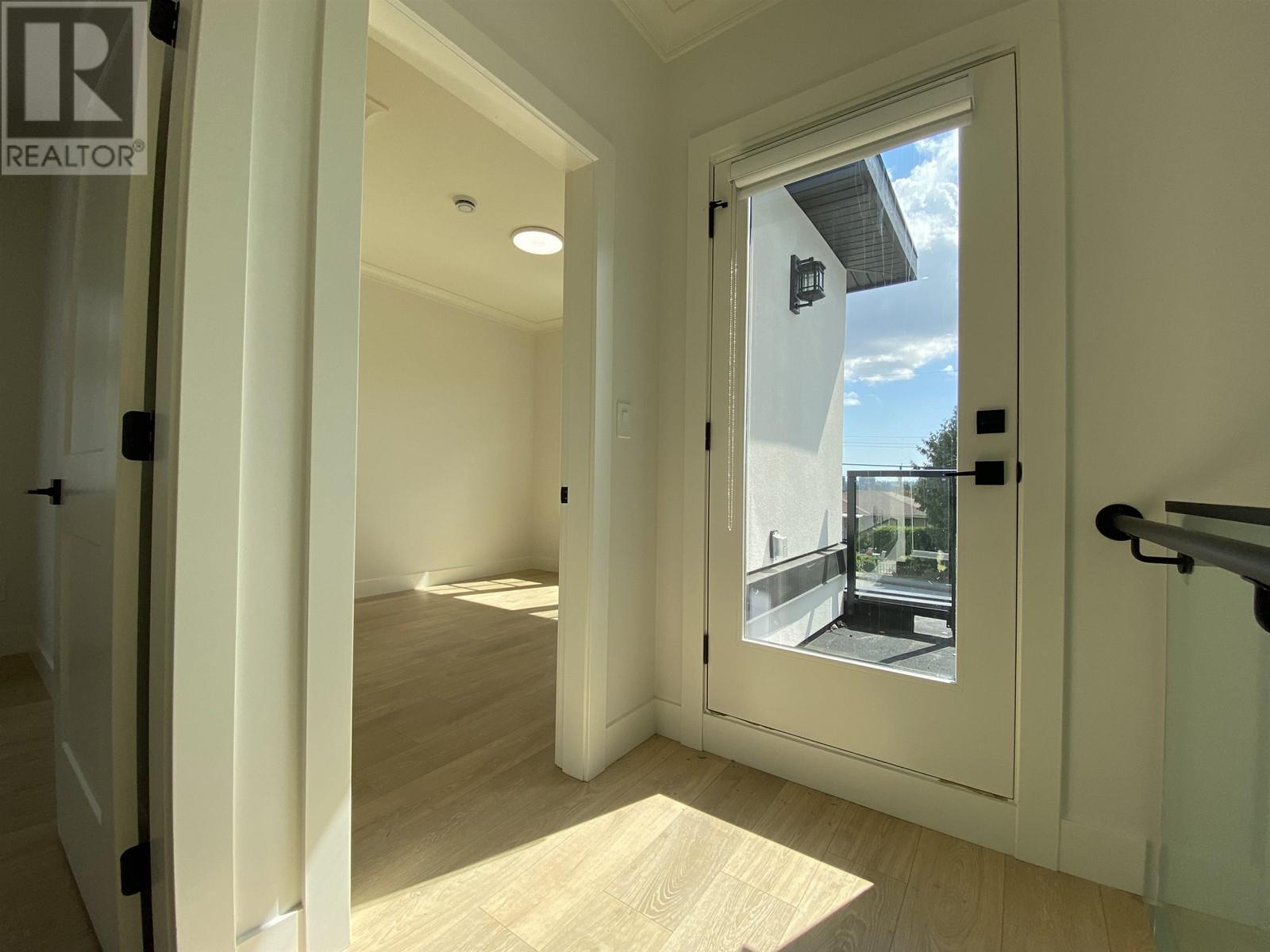 5349 Parker Street, Burnaby, British Columbia  V5B 1Z8 - Photo 21 - R2767656
