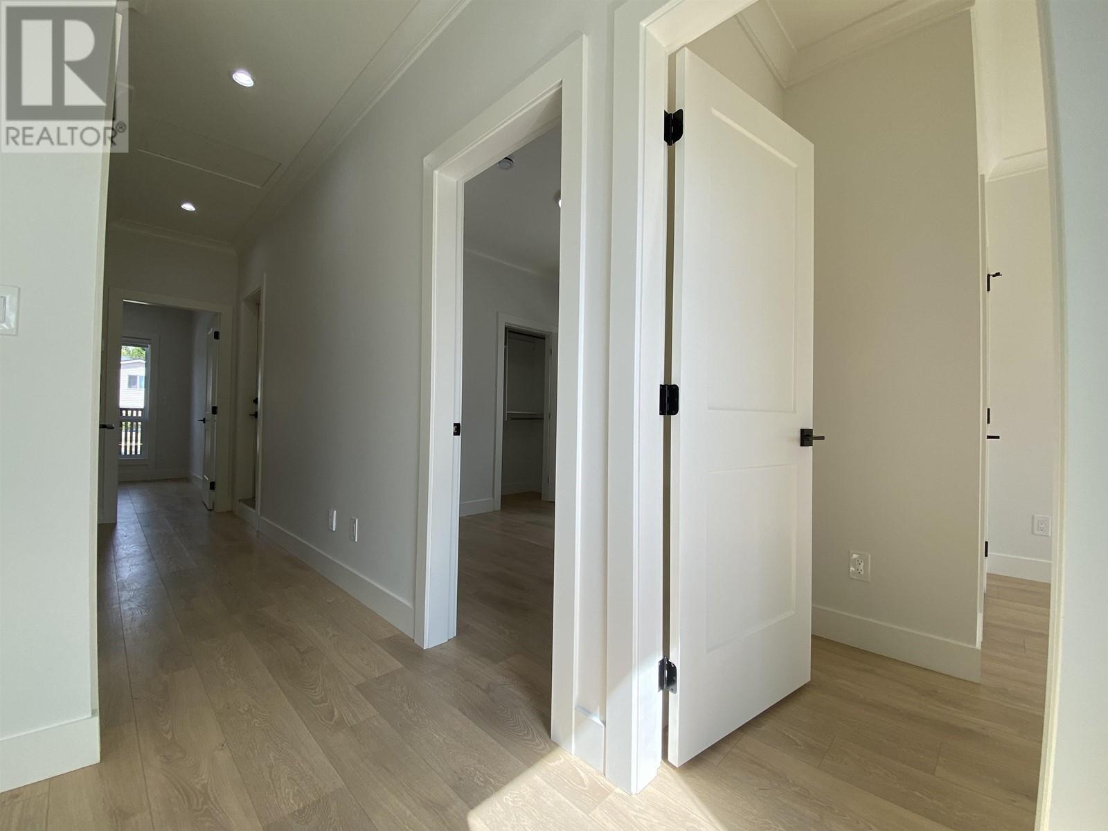 5349 Parker Street, Burnaby, British Columbia  V5B 1Z8 - Photo 37 - R2767656