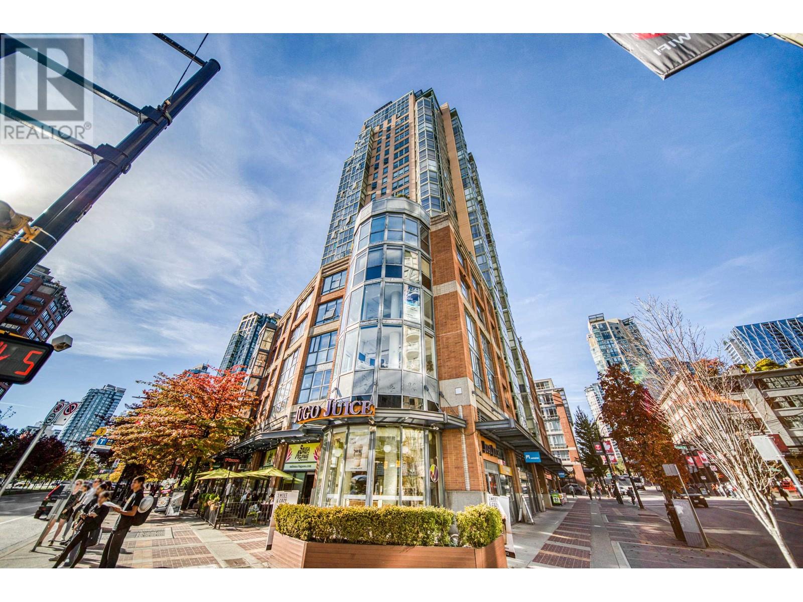 405 212 DAVIE STREET, vancouver, British Columbia