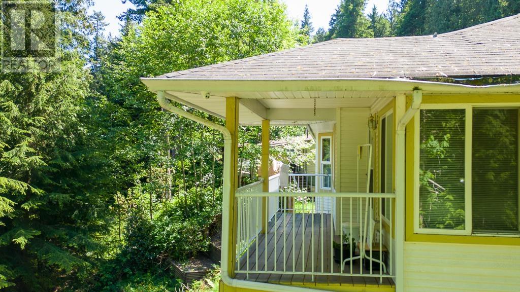7629 Redrooffs Road, Halfmoon Bay, British Columbia  V0N 1Y1 - Photo 24 - R2822366
