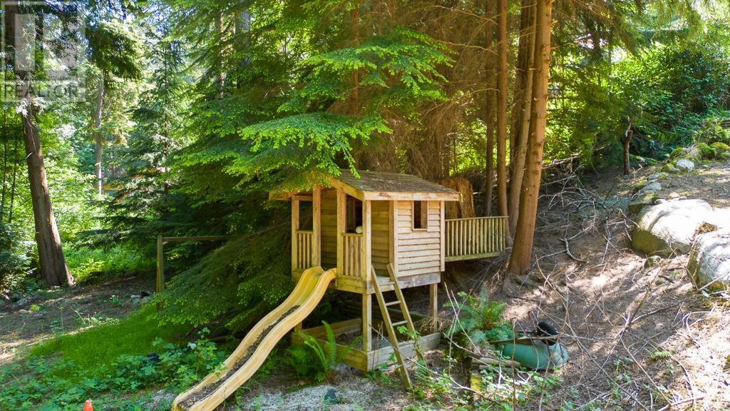 7629 Redrooffs Road, Halfmoon Bay, British Columbia  V0N 1Y1 - Photo 25 - R2822366