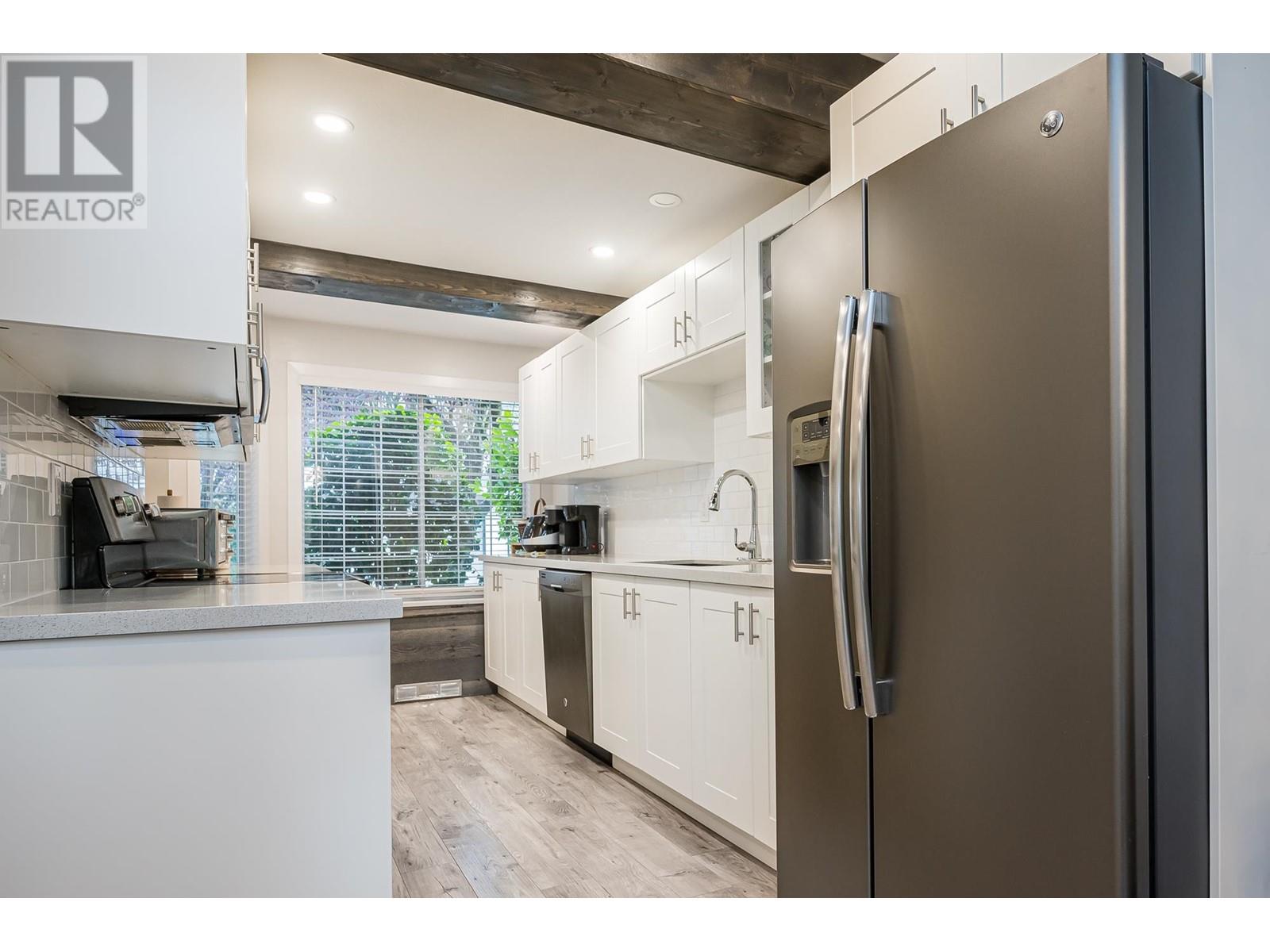 9 21541 Mayo Place, Maple Ridge, British Columbia  V2X 2L1 - Photo 4 - R2821778