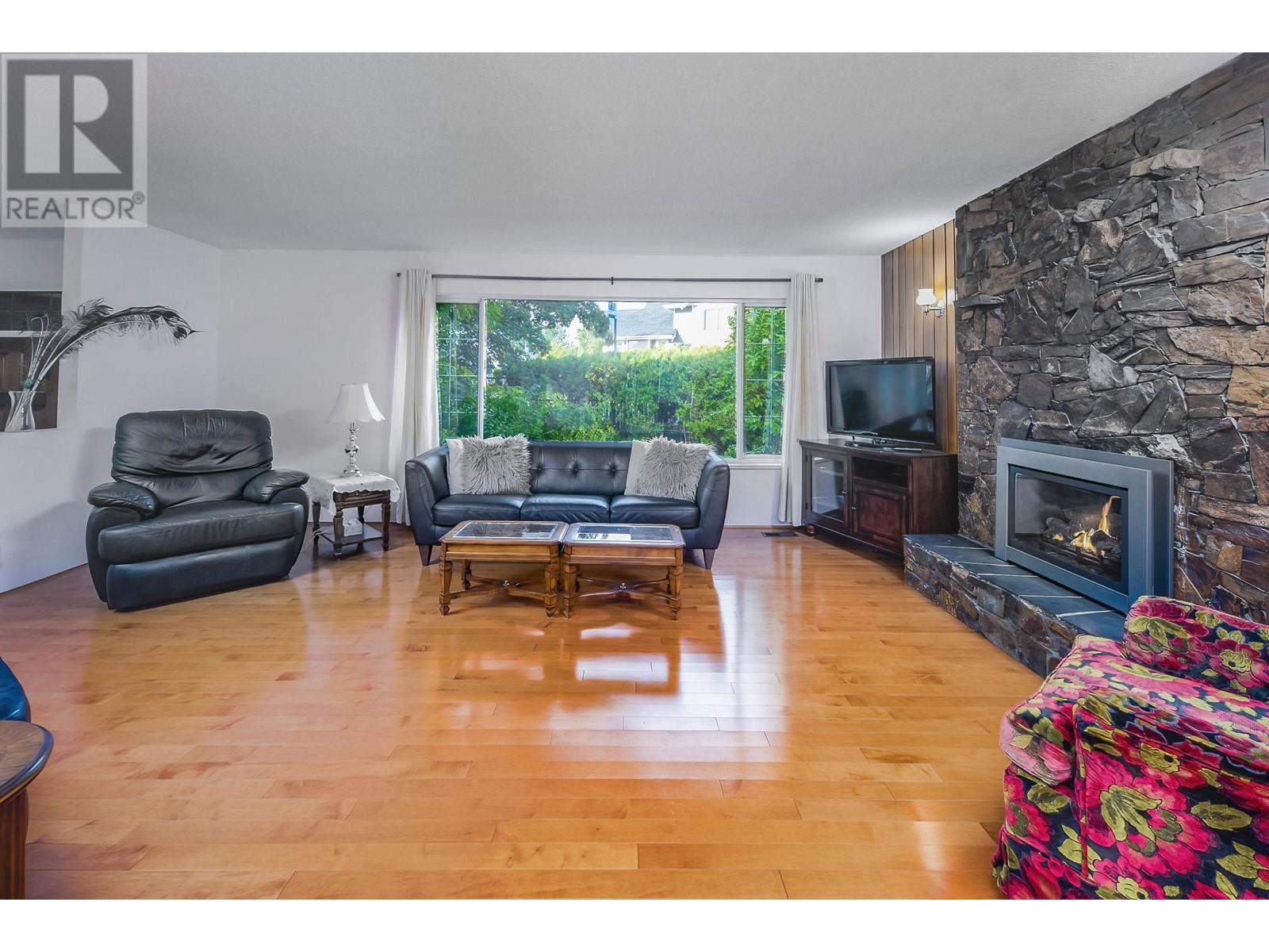 6011 Maple Road, Richmond, British Columbia  V7E 1G4 - Photo 13 - R2822569