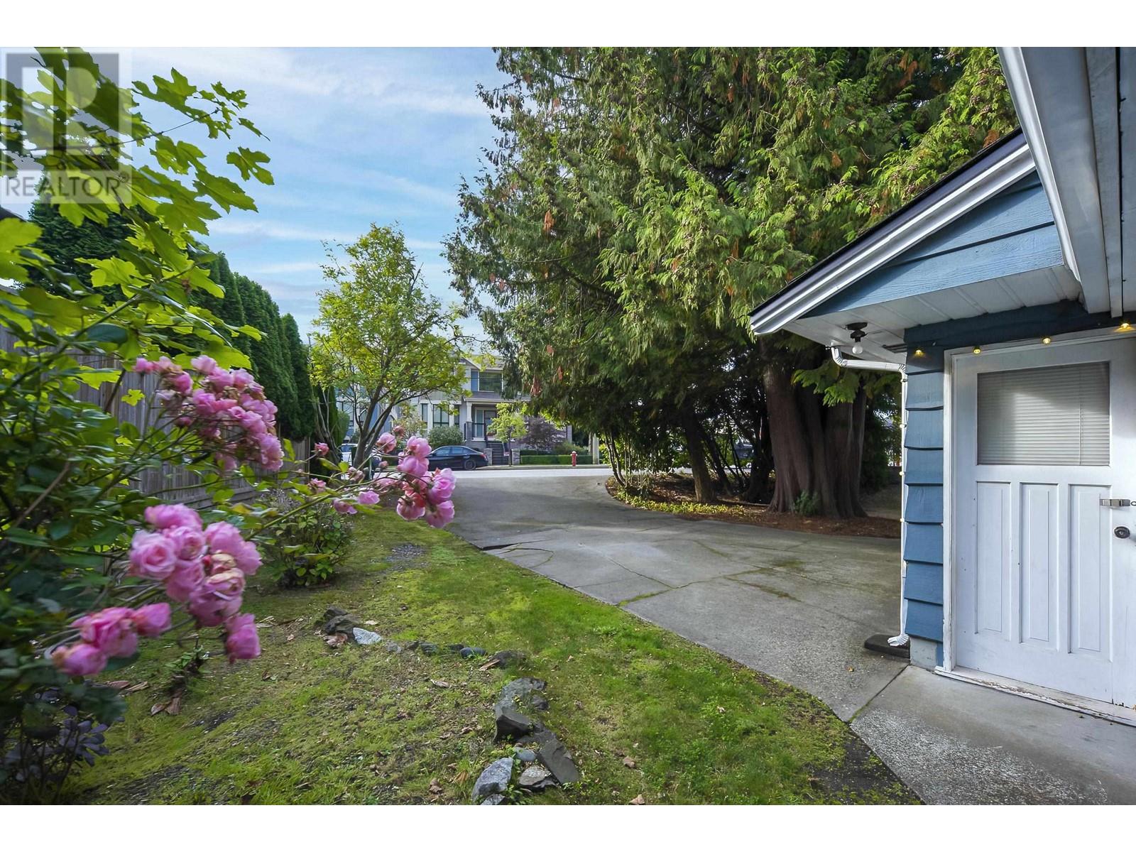 6011 Maple Road, Richmond, British Columbia  V7E 1G4 - Photo 33 - R2822569