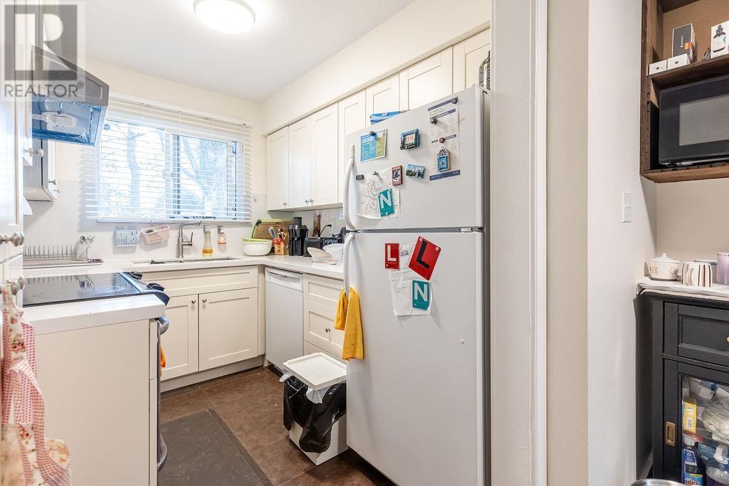 10 1174 Inlet Street, Coquitlam, British Columbia  V3B 6E4 - Photo 29 - R2821210