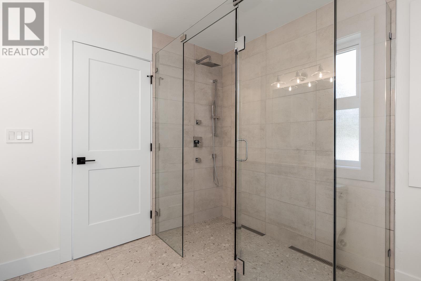 3540 Oxford Street, Port Coquitlam, British Columbia  V3B 4E4 - Photo 23 - R2821399