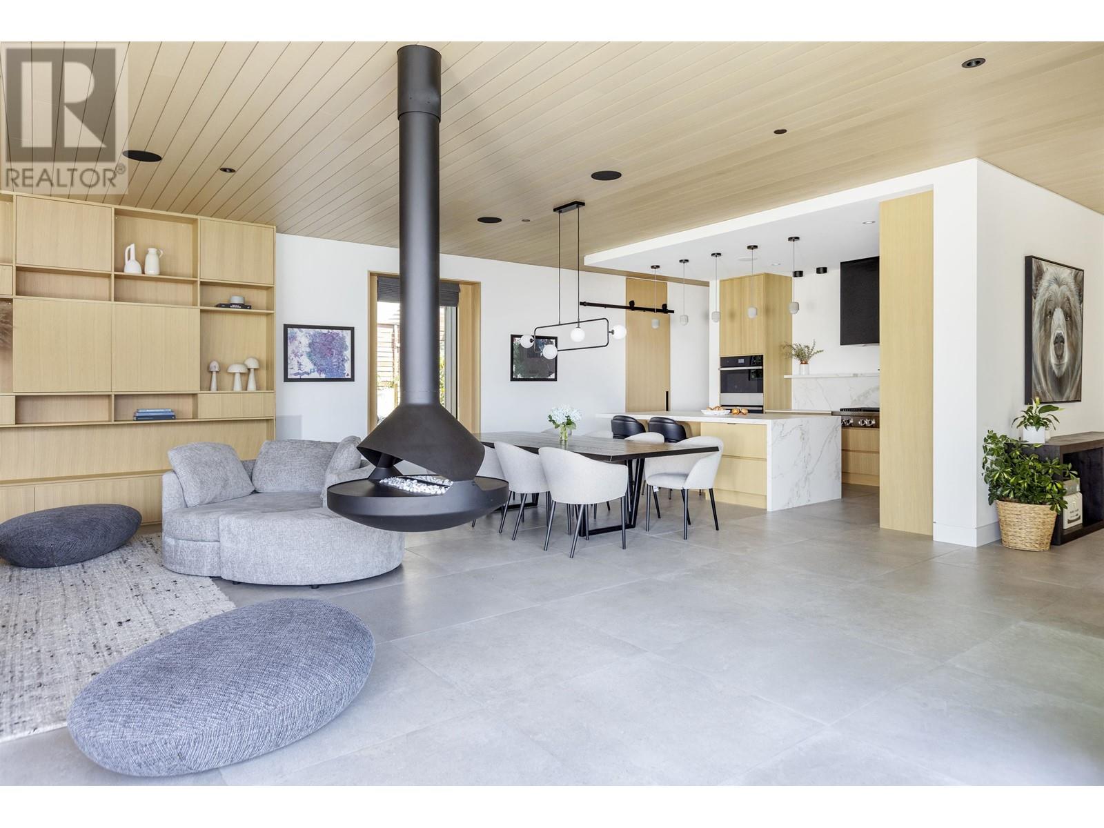 274 W Rockland Road, North Vancouver, British Columbia  V7N 2W3 - Photo 6 - R2822788