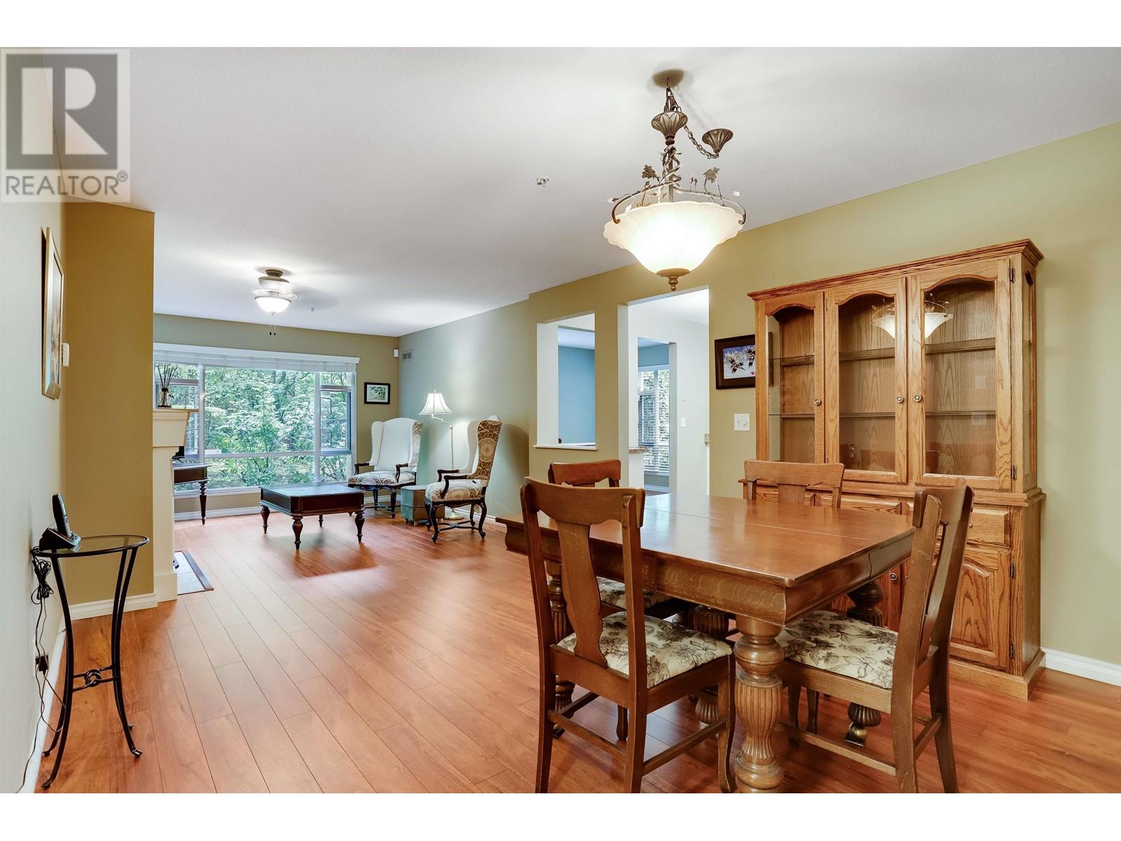 205 22233 River Road, Maple Ridge, British Columbia  V2X 3N7 - Photo 2 - R2811986