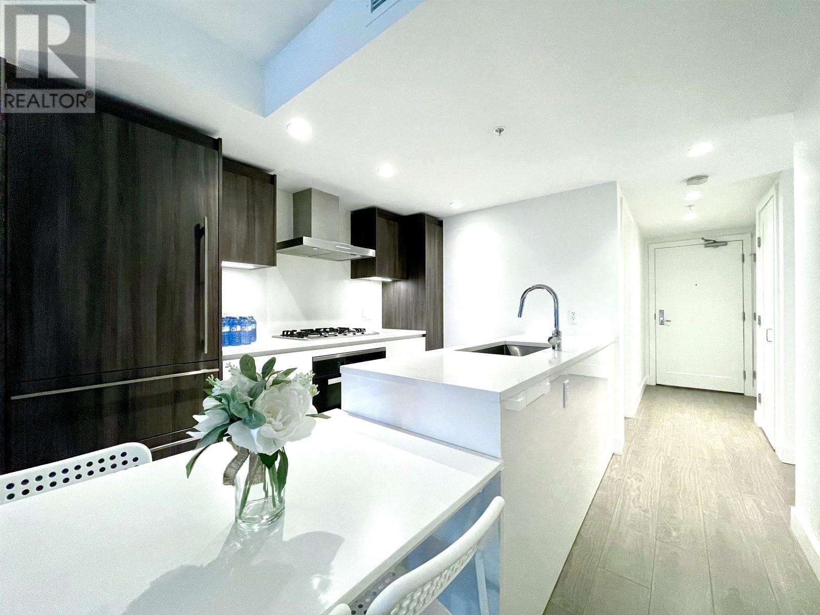 718 6328 No. 3 Road, Richmond, British Columbia  V6Y 0L6 - Photo 4 - R2822373