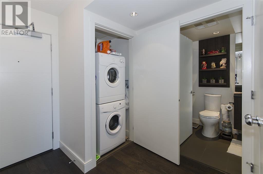 3007 Glen Drive, Coquitlam, British Columbia  V3B 0L8 - Photo 12 - R2822805