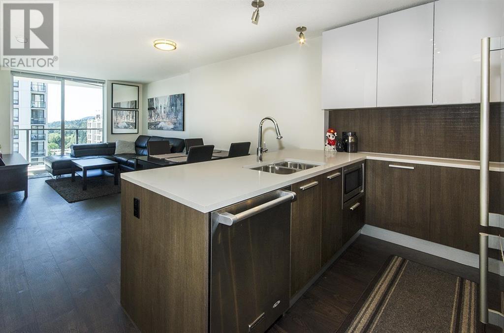 3007 Glen Drive, Coquitlam, British Columbia  V3B 0L8 - Photo 8 - R2822805