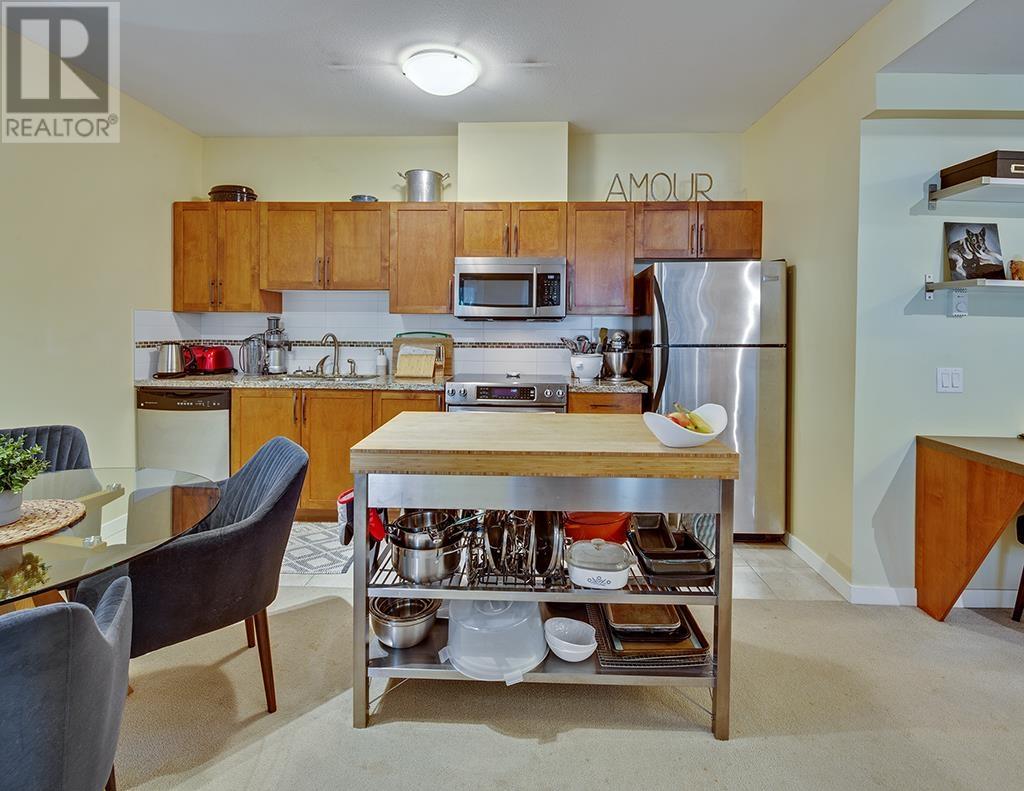 111 11950 Harris Road, Pitt Meadows, British Columbia  V3Y 0B7 - Photo 11 - R2822823