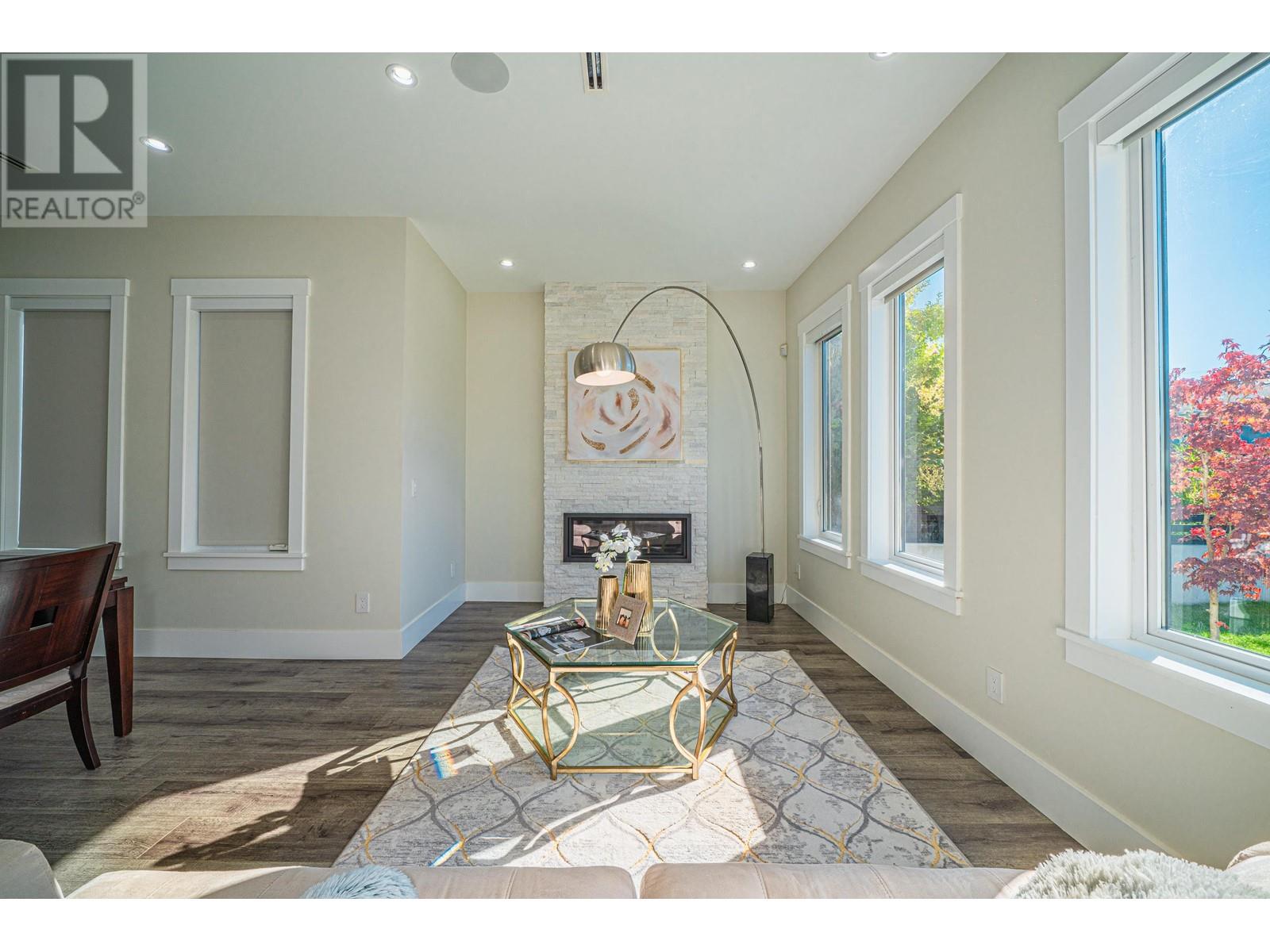 6791 Bryant Street, Burnaby, British Columbia  V5E 1S7 - Photo 8 - R2820563