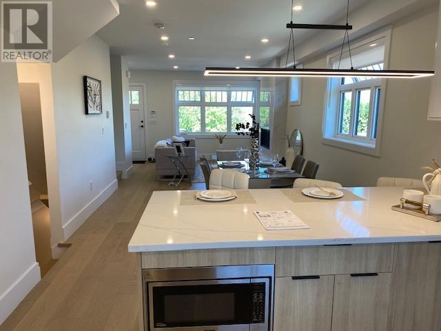 1672 E 15th Avenue, Vancouver, British Columbia  V5N 2G1 - Photo 6 - R2815906