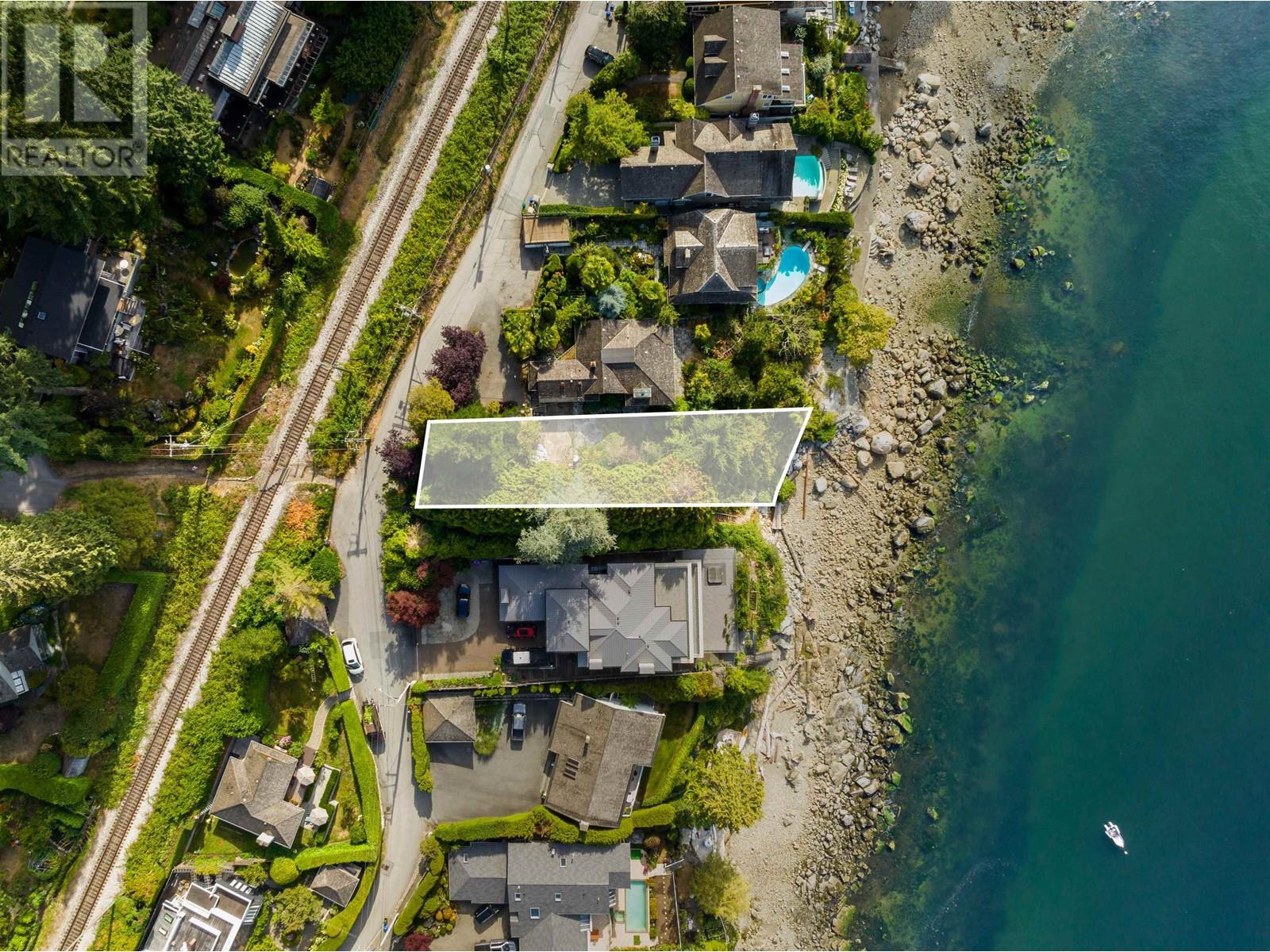 3000 Park Lane, West Vancouver, British Columbia  V7V 1E9 - Photo 11 - R2804365