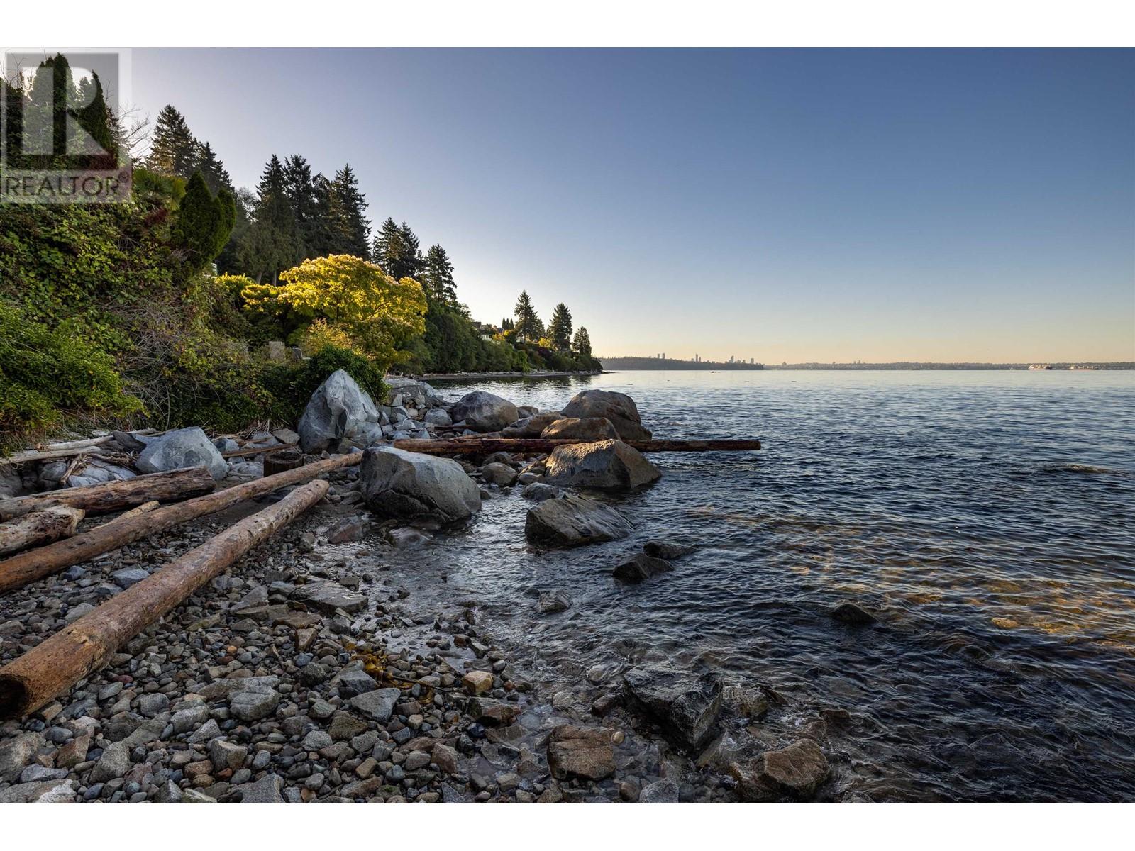 3000 Park Lane, West Vancouver, British Columbia  V7V 1E9 - Photo 19 - R2804365