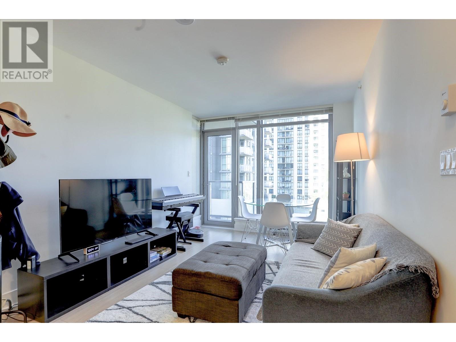 906 1188 Pinetree Way, Coquitlam, British Columbia  V3B 0K9 - Photo 3 - R2822876