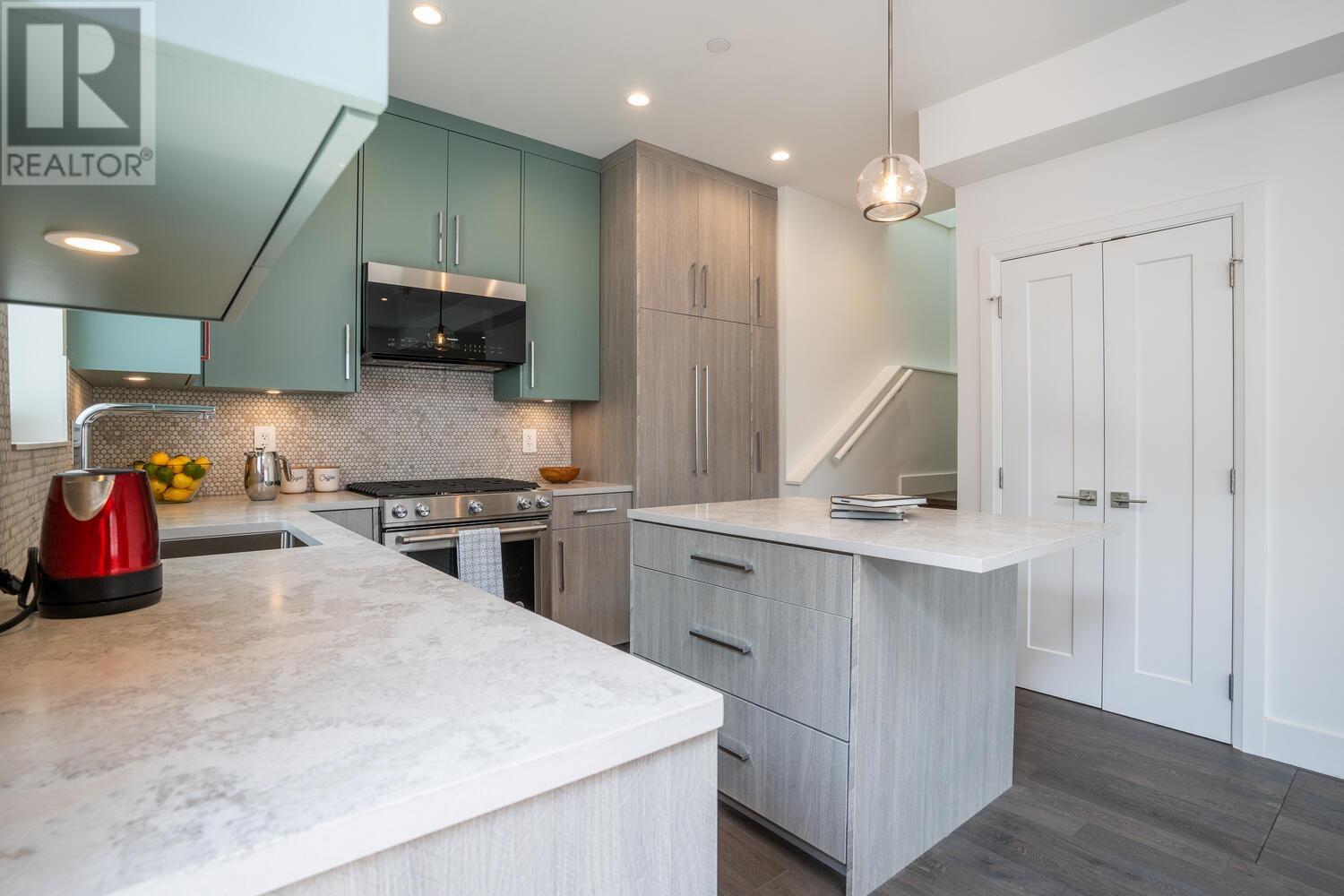 1143 E 24th Avenue, Vancouver, British Columbia  V5V 2B3 - Photo 4 - R2822892