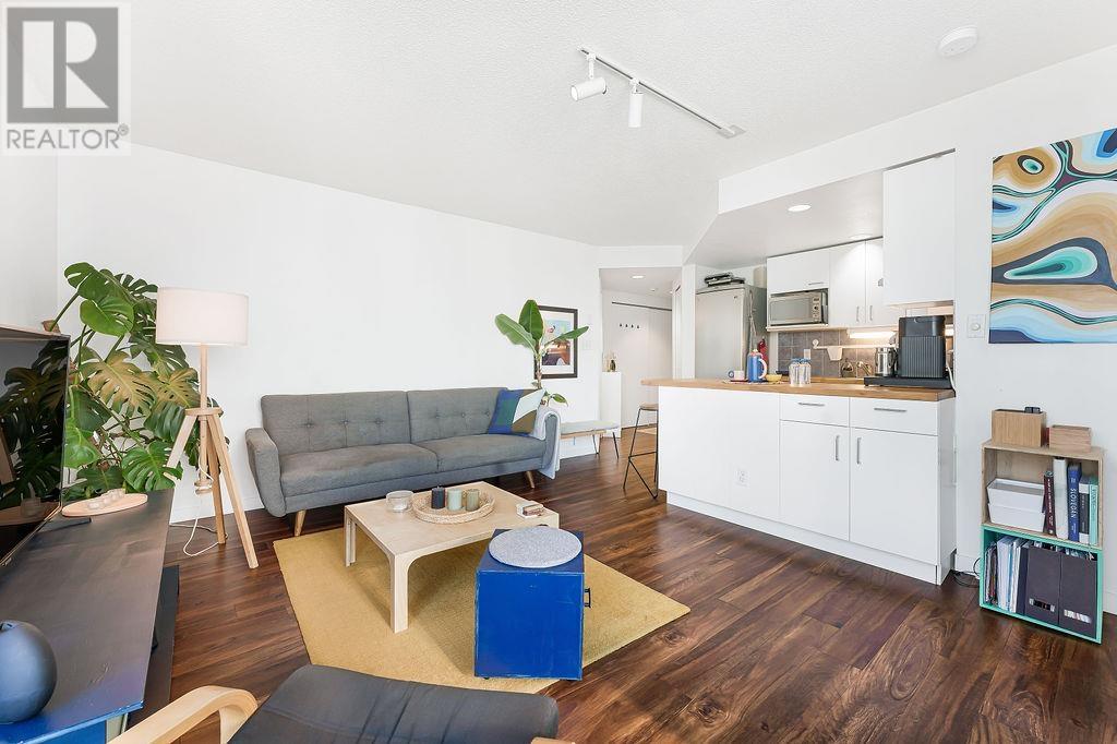 1709 1500 Howe Street, Vancouver, British Columbia  V6Z 2N1 - Photo 2 - R2822900