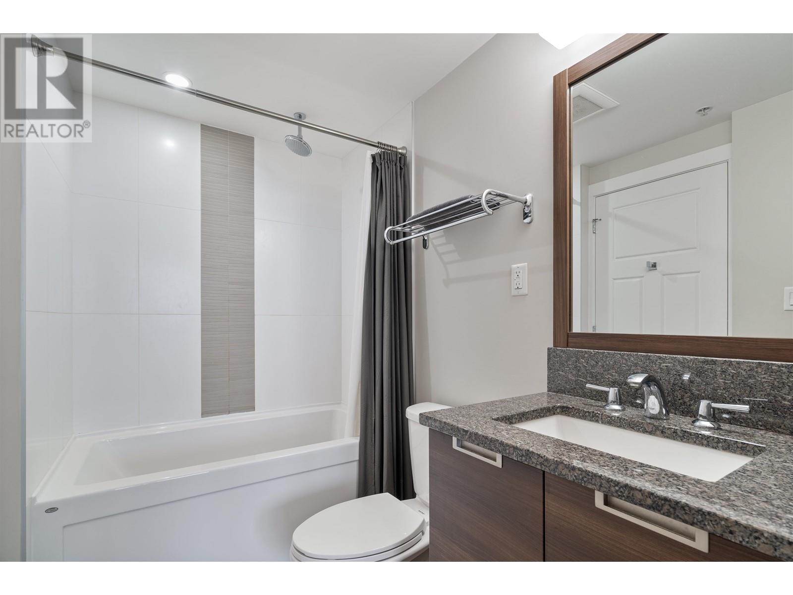 2302 2968 Glen Drive, Coquitlam, British Columbia  V3B 0C4 - Photo 17 - R2822903