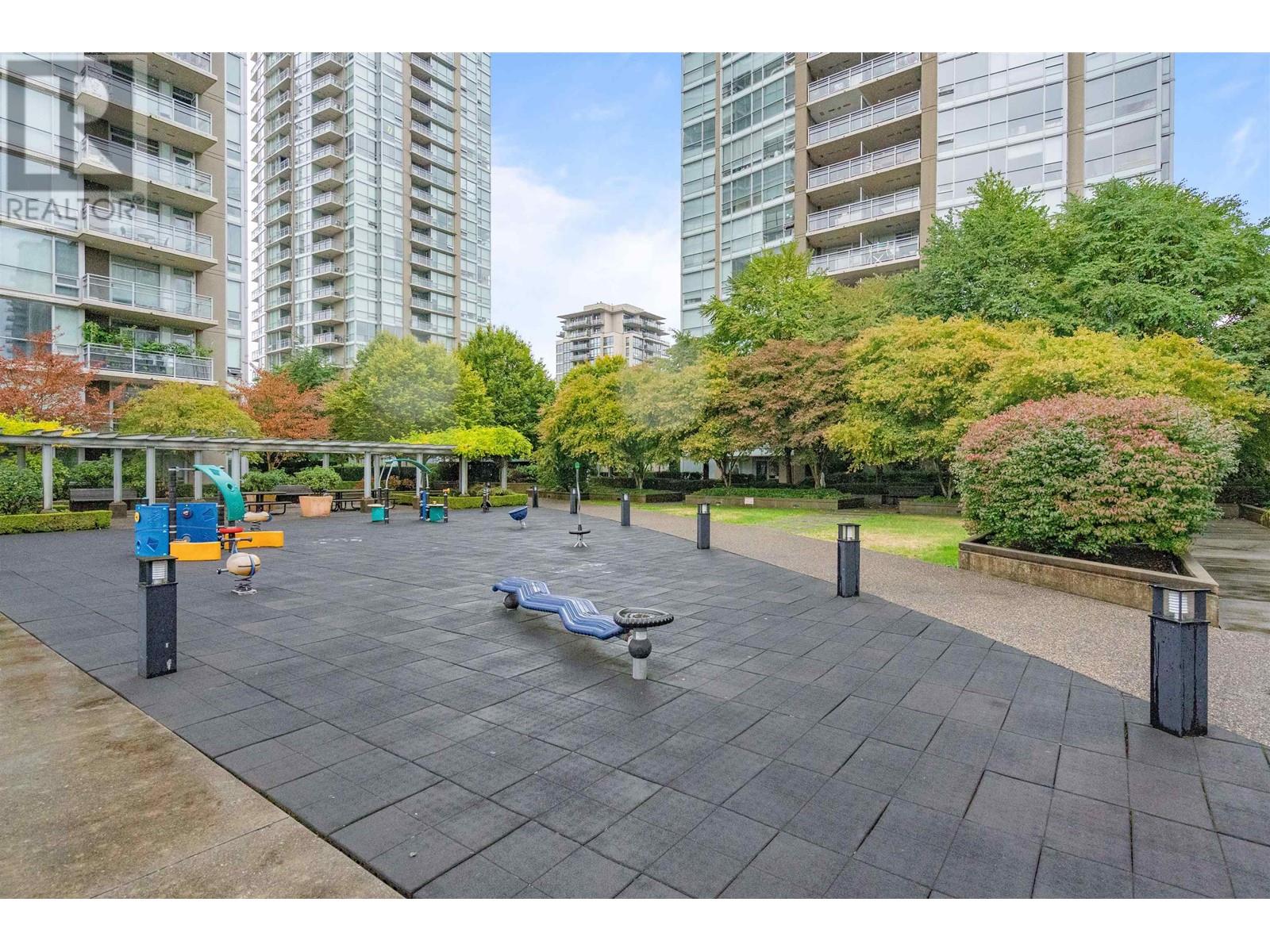 2302 2968 Glen Drive, Coquitlam, British Columbia  V3B 0C4 - Photo 23 - R2822903