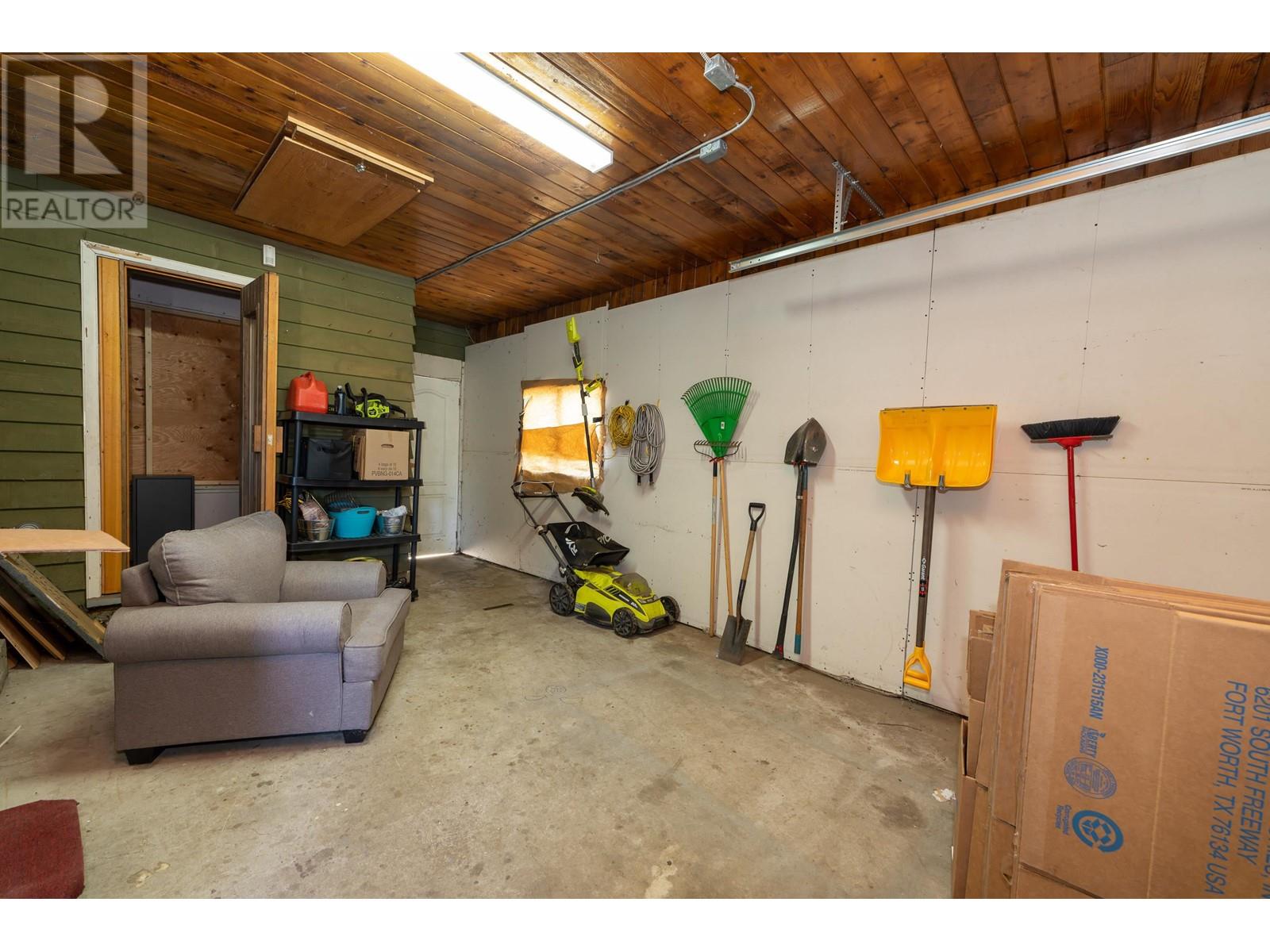 21378 Glenwood Avenue, Maple Ridge, British Columbia  V2X 3P6 - Photo 15 - R2822867