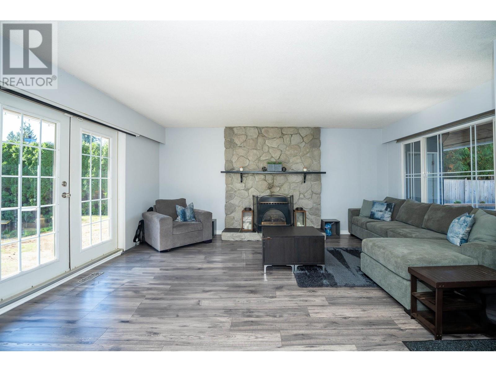 21378 Glenwood Avenue, Maple Ridge, British Columbia  V2X 3P6 - Photo 5 - R2822867