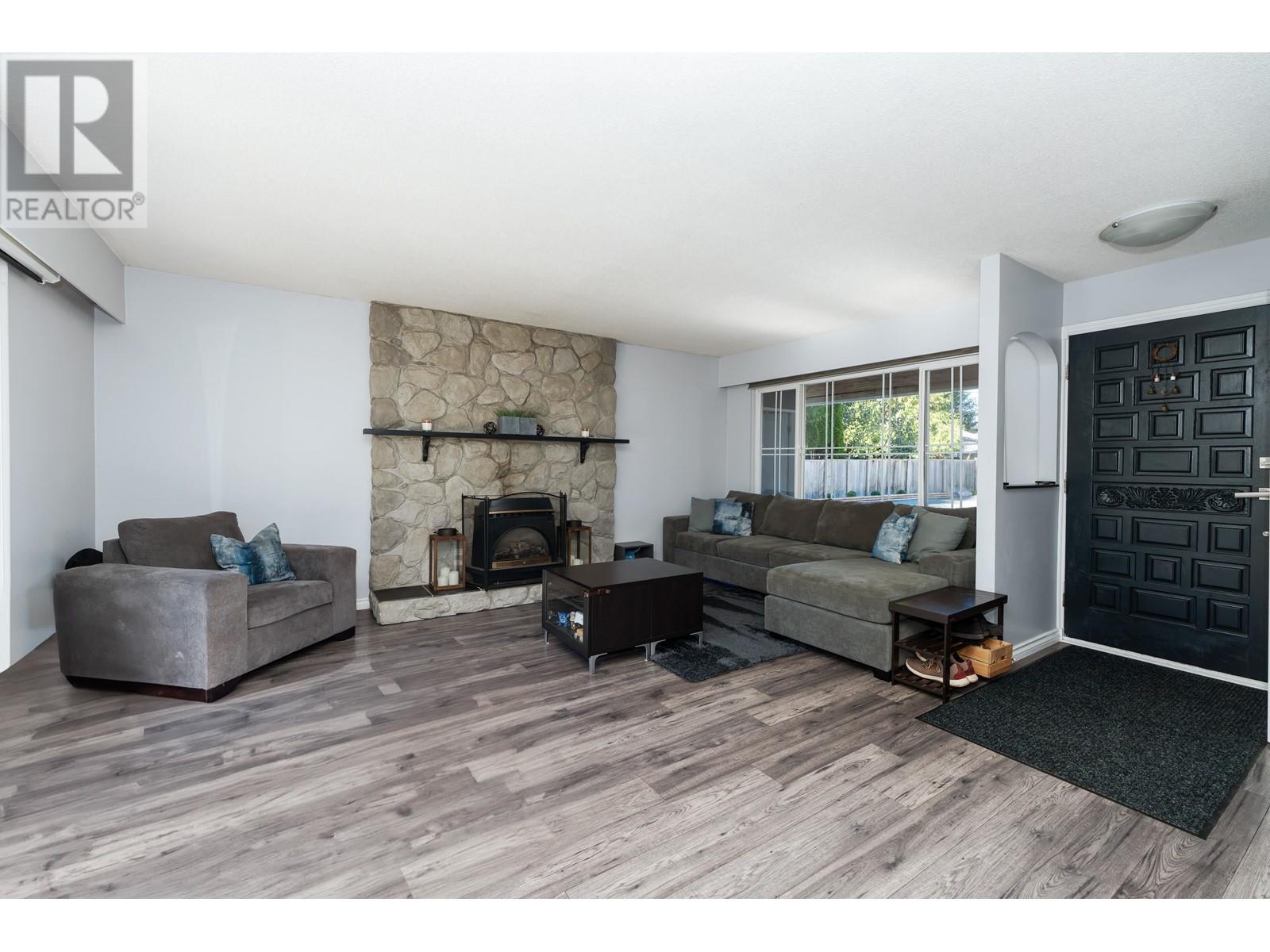 21378 Glenwood Avenue, Maple Ridge, British Columbia  V2X 3P6 - Photo 6 - R2822867