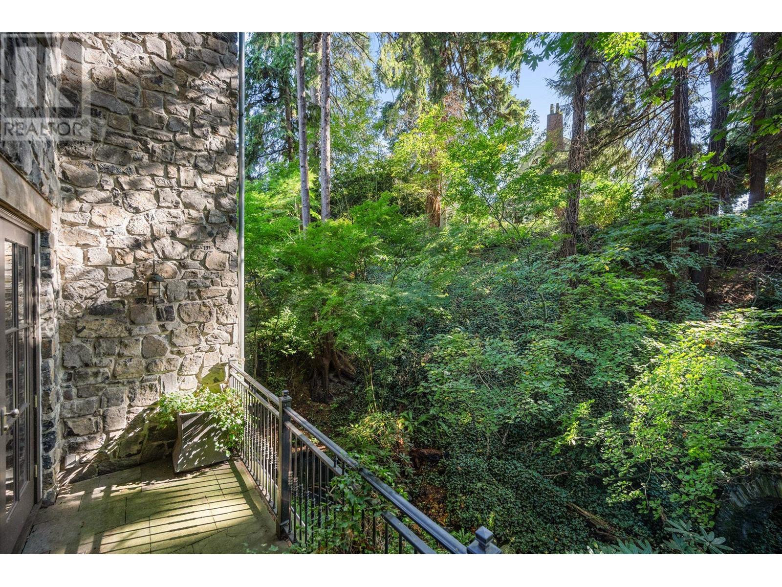 1880 Sw Marine Drive, Vancouver, British Columbia  V6P 6B2 - Photo 36 - R2822929