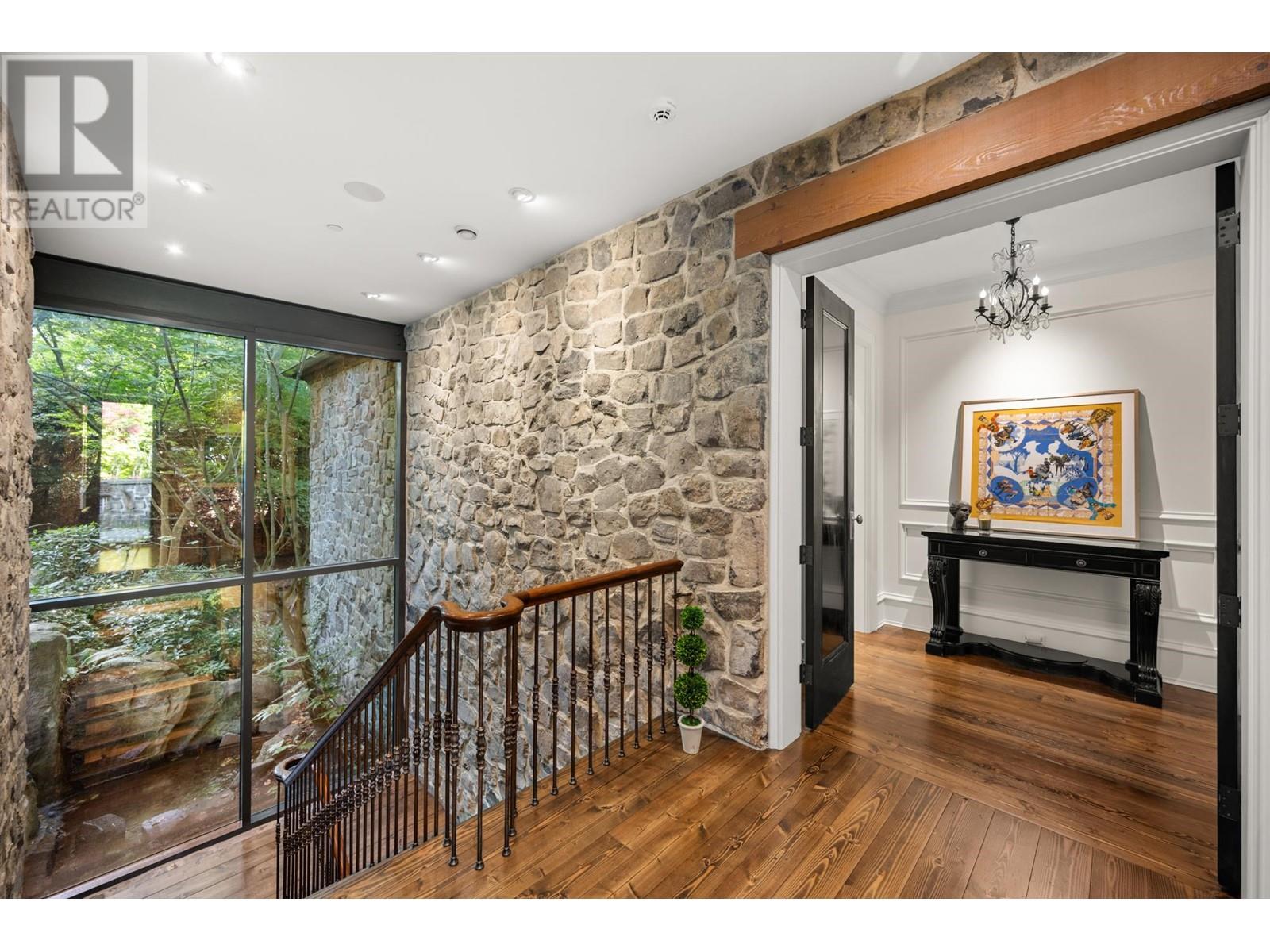 1880 Sw Marine Drive, Vancouver, British Columbia  V6P 6B2 - Photo 4 - R2822929