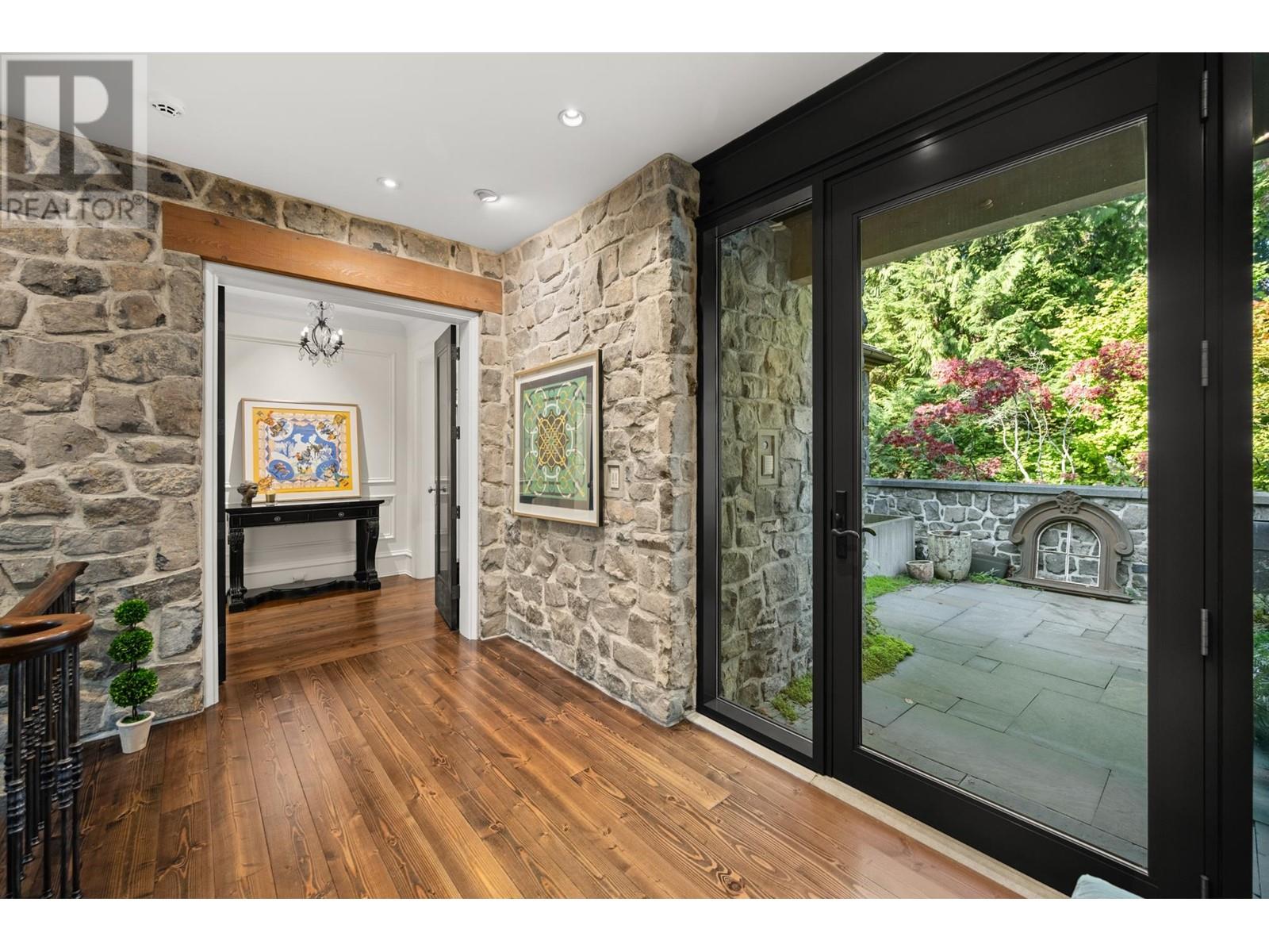 1880 Sw Marine Drive, Vancouver, British Columbia  V6P 6B2 - Photo 5 - R2822929