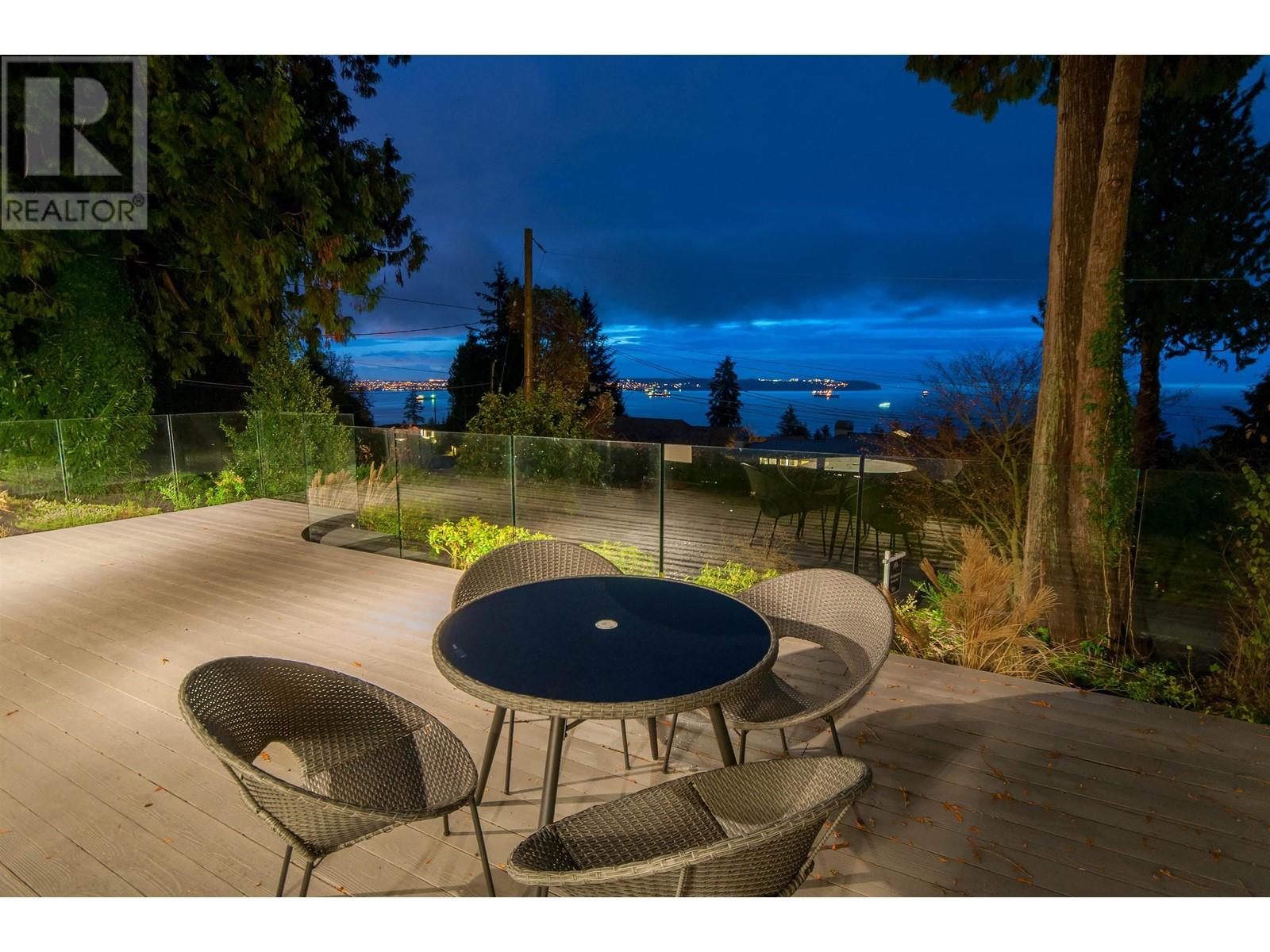 2707 ROSEBERY AVENUE, west vancouver, British Columbia