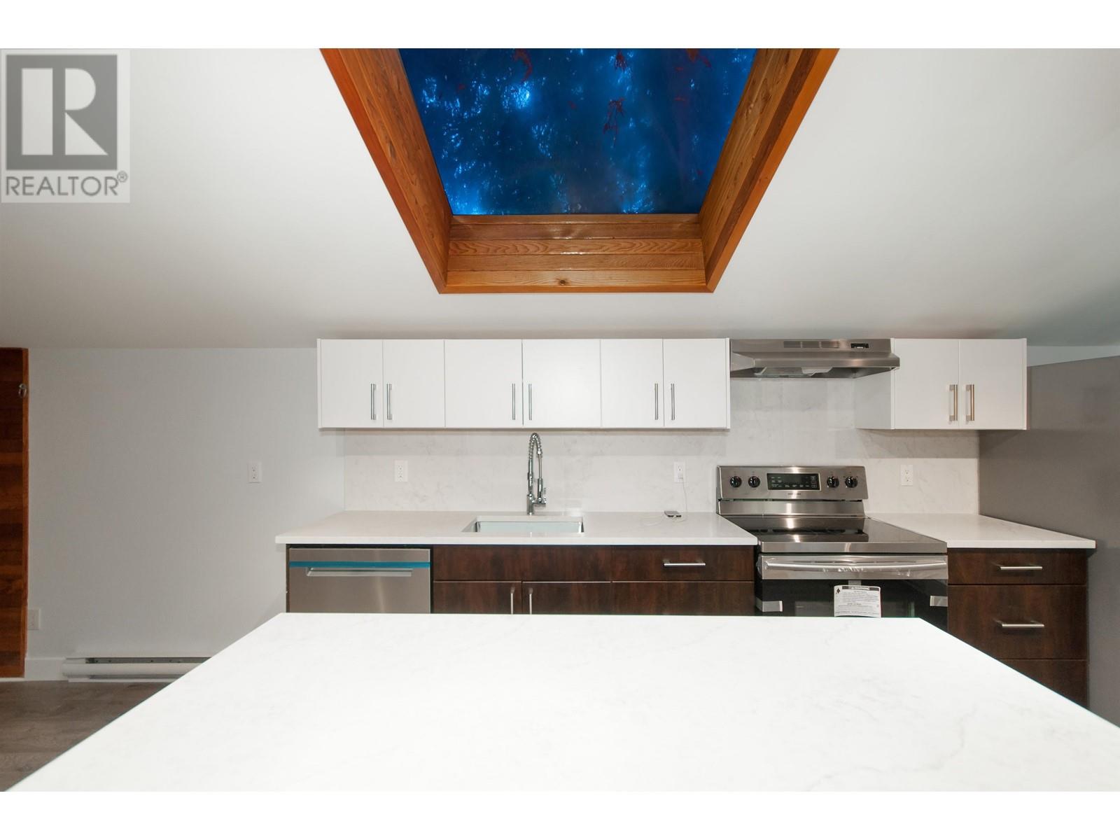 2707 Rosebery Avenue, West Vancouver, British Columbia  V7V 3A3 - Photo 38 - R2822848