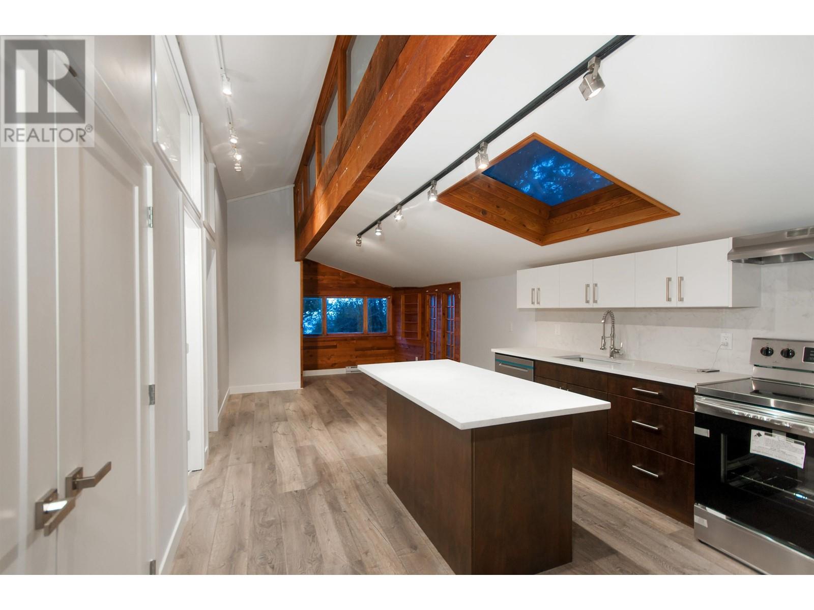 2707 Rosebery Avenue, West Vancouver, British Columbia  V7V 3A3 - Photo 35 - R2822848