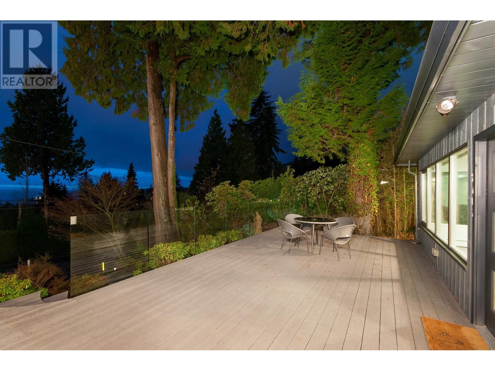 2707 Rosebery Avenue, West Vancouver, British Columbia  V7V 3A3 - Photo 4 - R2822848