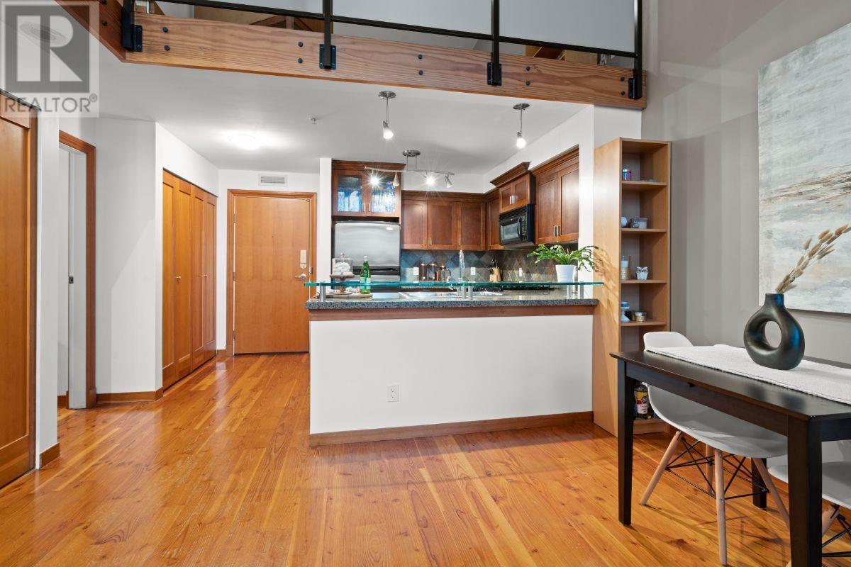 215 7 Rialto Court, New Westminster, British Columbia  V3M 7A8 - Photo 7 - R2822891
