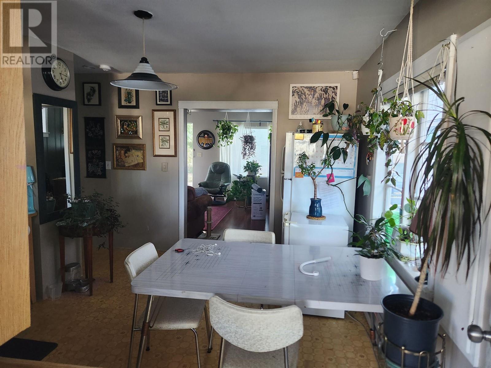 5304 Elgin Street, Vancouver, British Columbia  V5W 3J8 - Photo 4 - R2822927