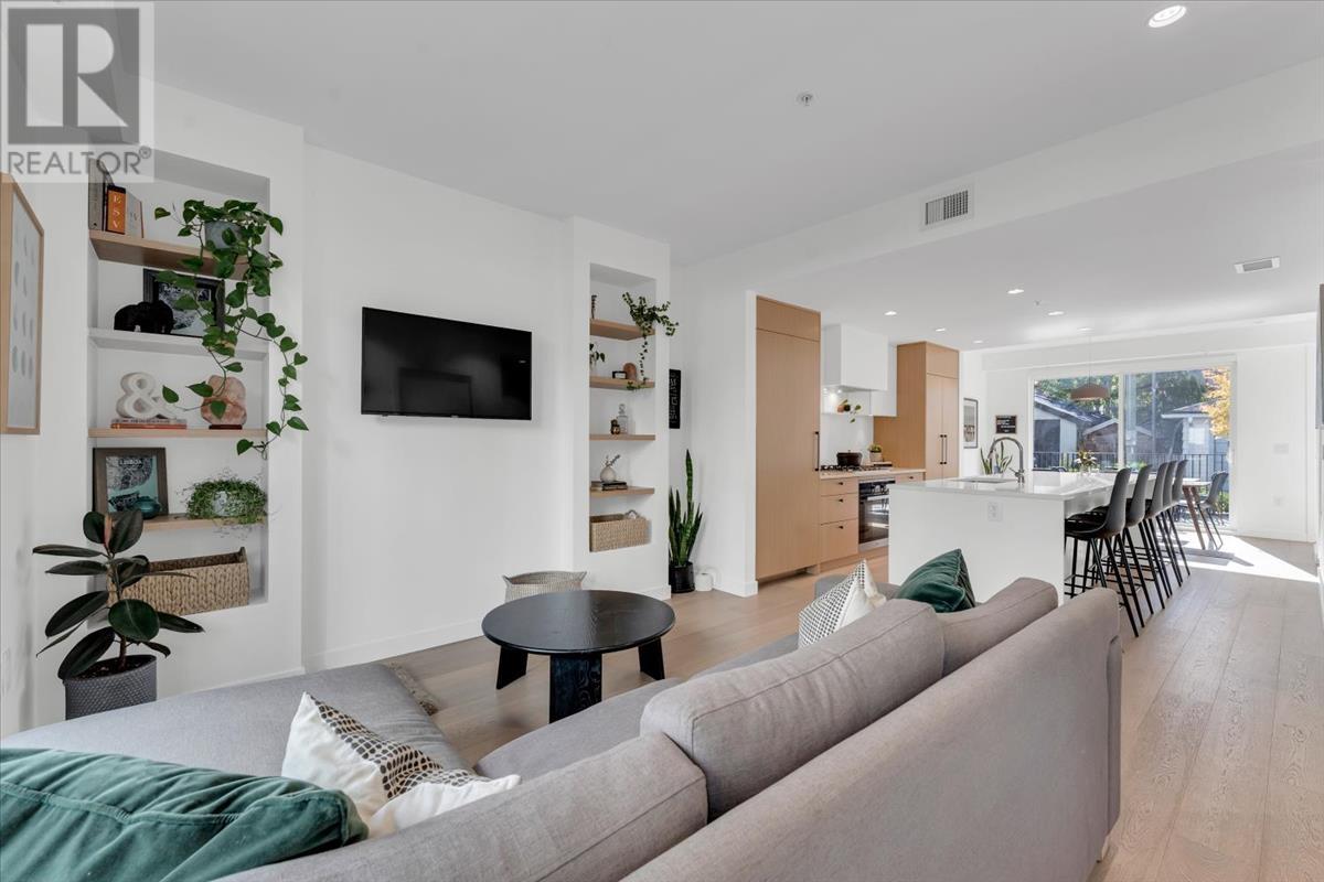 34 92 W KING EDWARD AVENUE, vancouver, British Columbia