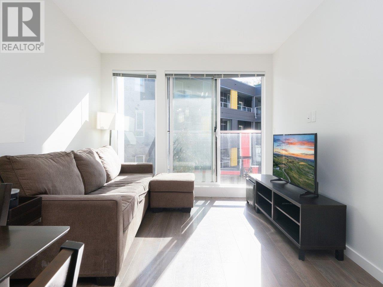 622 384 E 1st Avenue, Vancouver, British Columbia  V5T 0G5 - Photo 2 - R2822977