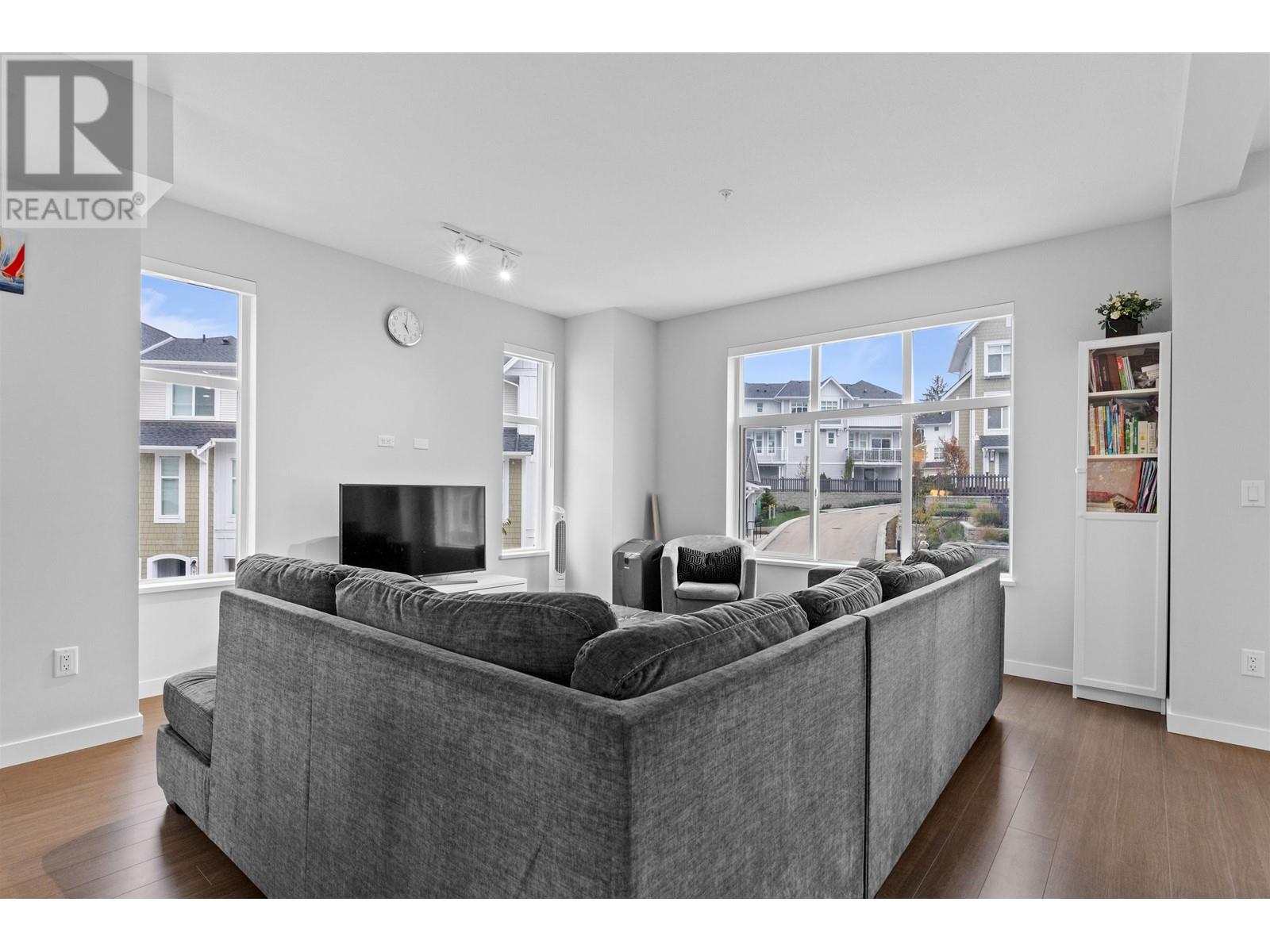 1040 11280 Pazarena Place, Maple Ridge, British Columbia  V2X 4K9 - Photo 22 - R2822981