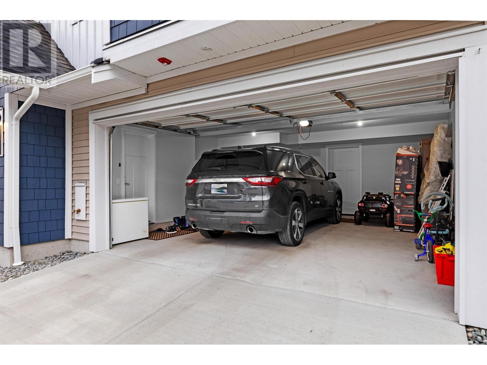 1040 11280 Pazarena Place, Maple Ridge, British Columbia  V2X 4K9 - Photo 33 - R2822981