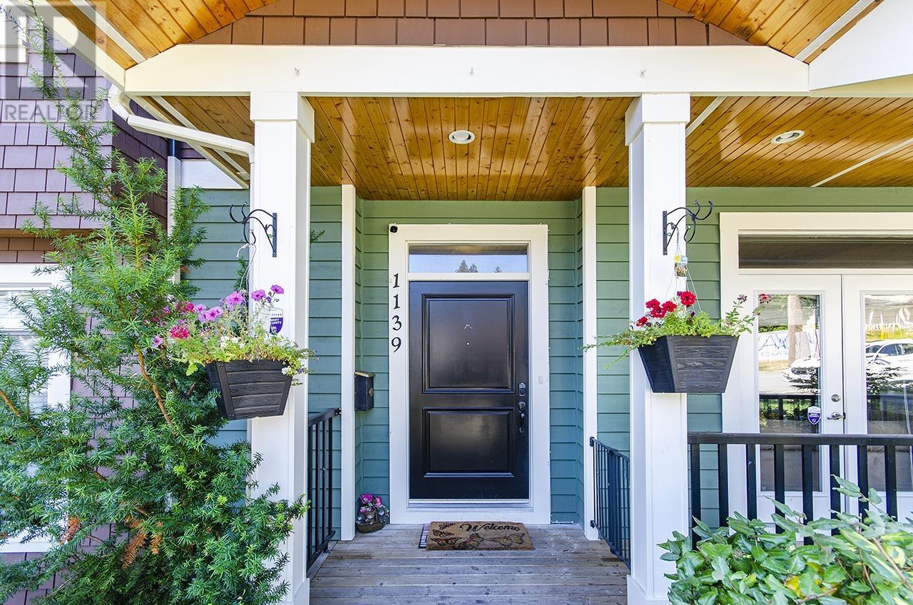 1139 Harold Road, North Vancouver, British Columbia  V7K 1G2 - Photo 2 - R2823032