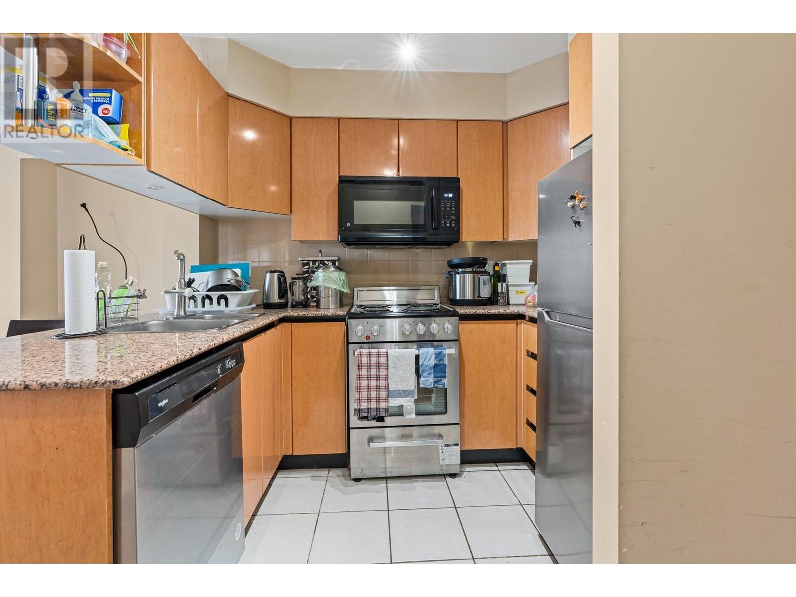 2402 1189 Howe Street, Vancouver, British Columbia  V6Z 2X4 - Photo 8 - R2823038