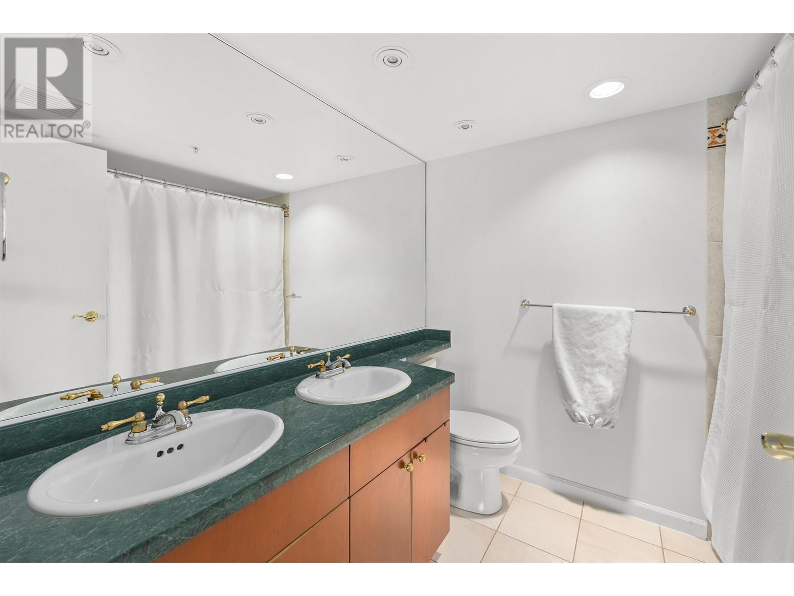 605 1288 Marinaside Crescent, Vancouver, British Columbia  V6Z 2W5 - Photo 17 - R2823040
