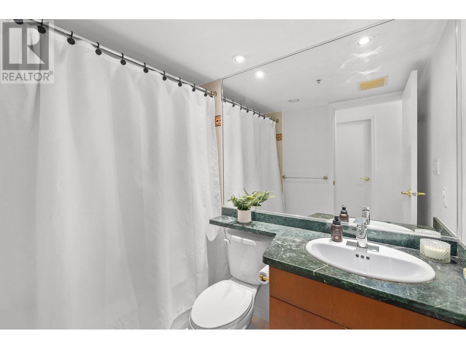 605 1288 Marinaside Crescent, Vancouver, British Columbia  V6Z 2W5 - Photo 23 - R2823040