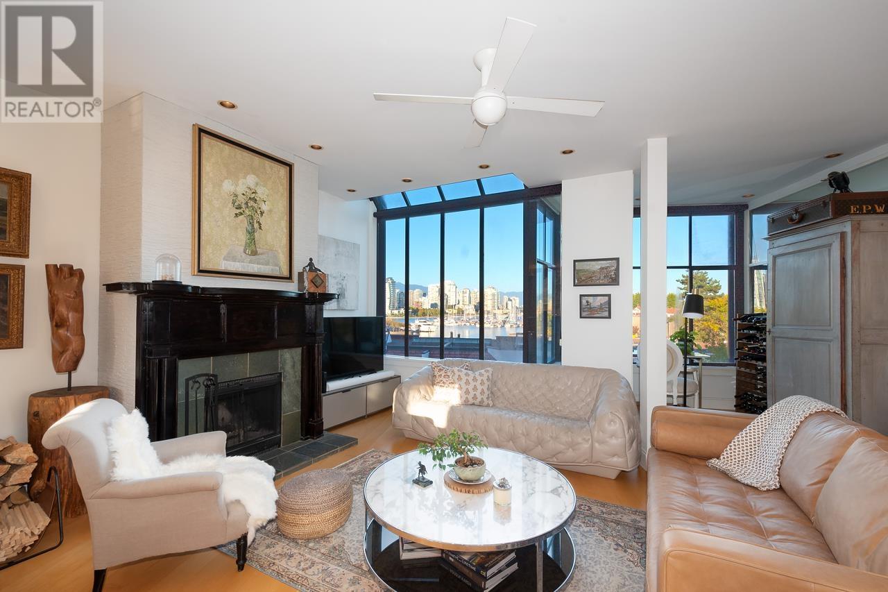 22 1201 Lamey's Mill Road, Vancouver, British Columbia  V6H 3S8 - Photo 4 - R2823057