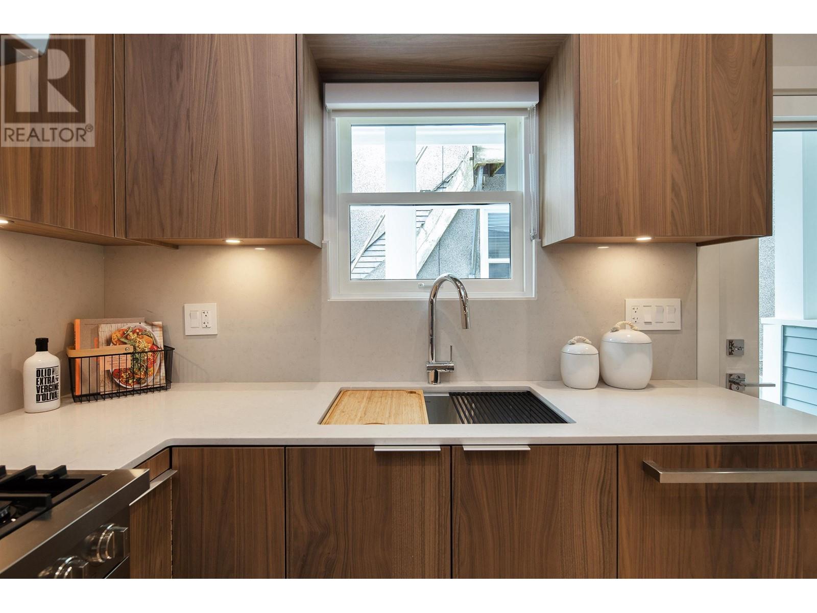 3782 Quebec Street, Vancouver, British Columbia  V5V 3K4 - Photo 8 - R2823074
