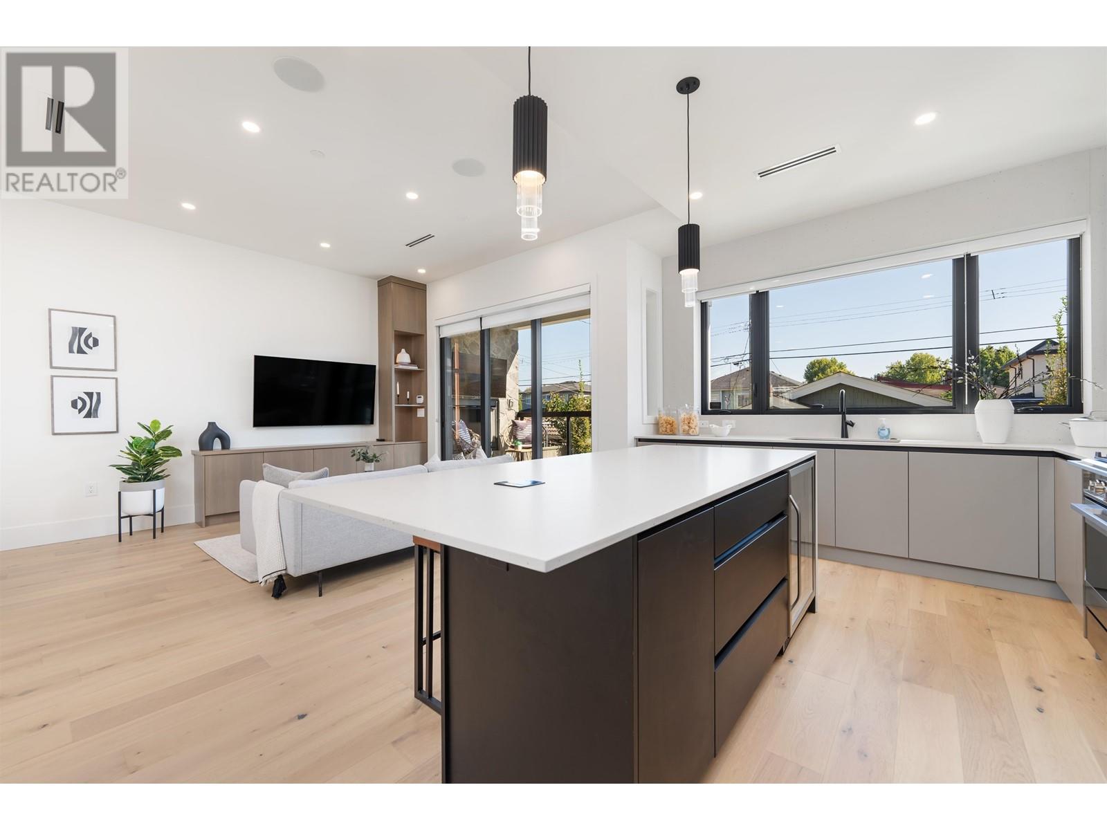 4748 Inverness Street, Vancouver, British Columbia  V5V 4X6 - Photo 13 - R2822954